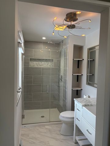 8320 Heather Lane, Tinley Park, IL 60477