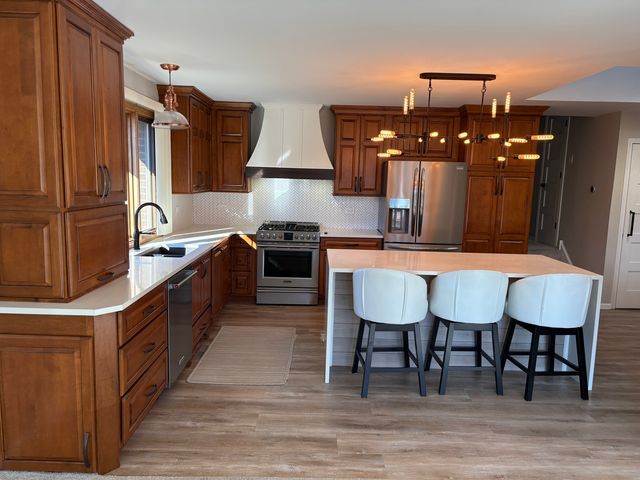 8320 Heather Lane, Tinley Park, IL 60477