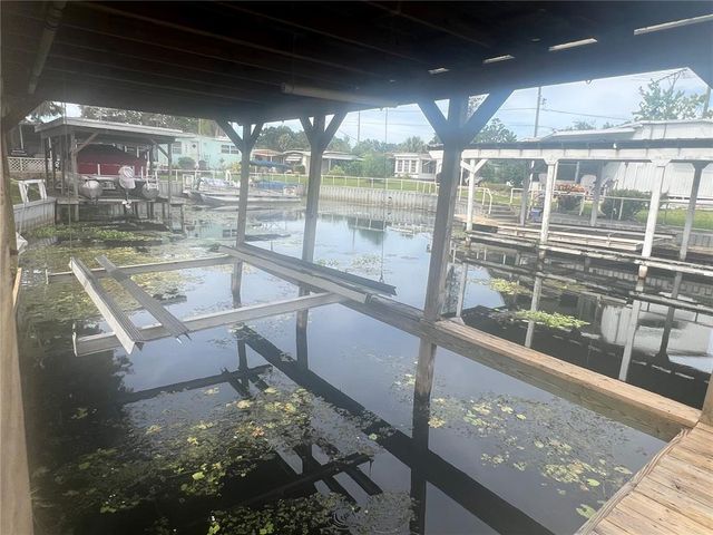 240 RUE DE FONTAINE, Tavares, FL 32778