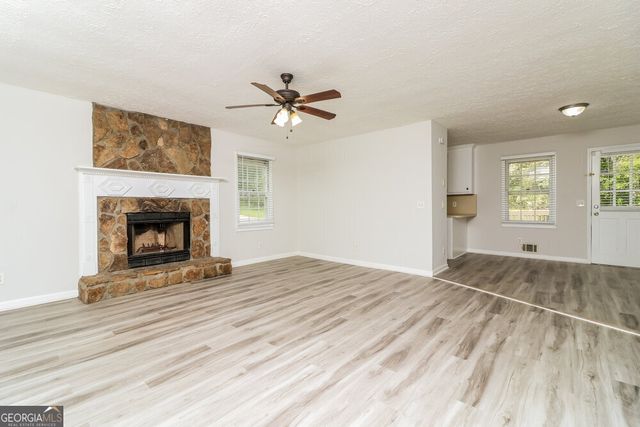 2739 Old Mill Place, Acworth, GA 30102