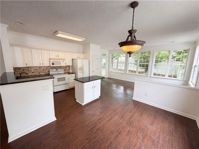 64 Garden Grove, Newnan, GA 30265