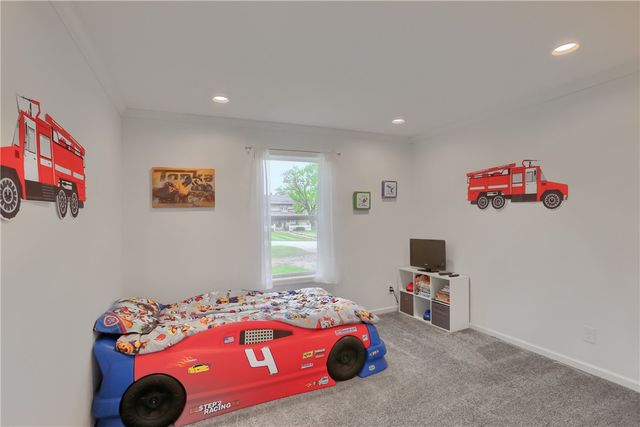 3724 Ellwood Rd, Shenango Twp, PA 16101