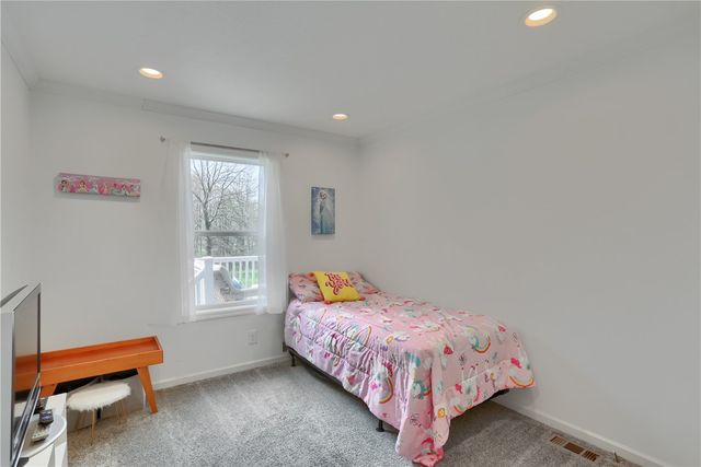 3724 Ellwood Rd, Shenango Twp, PA 16101