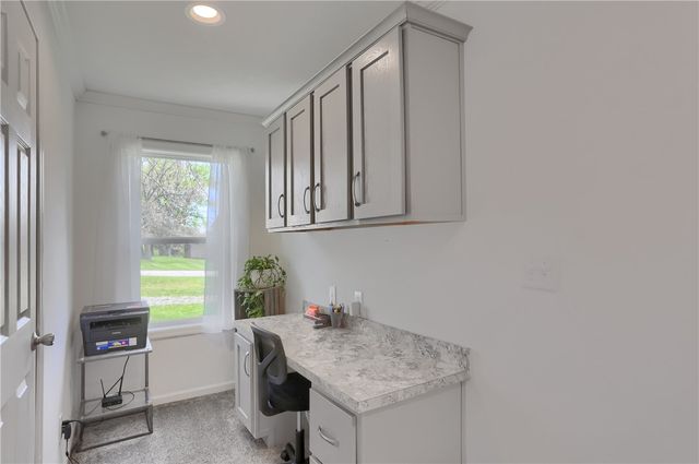 3724 Ellwood Rd, Shenango Twp, PA 16101