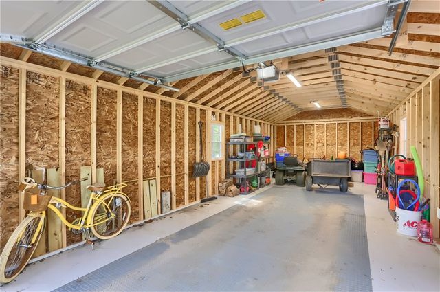 3724 Ellwood Rd, Shenango Twp, PA 16101