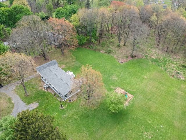 3724 Ellwood Rd, Shenango Twp, PA 16101