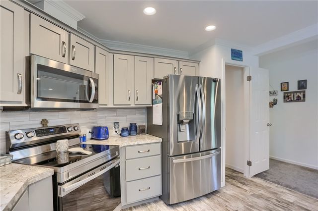 3724 Ellwood Rd, Shenango Twp, PA 16101