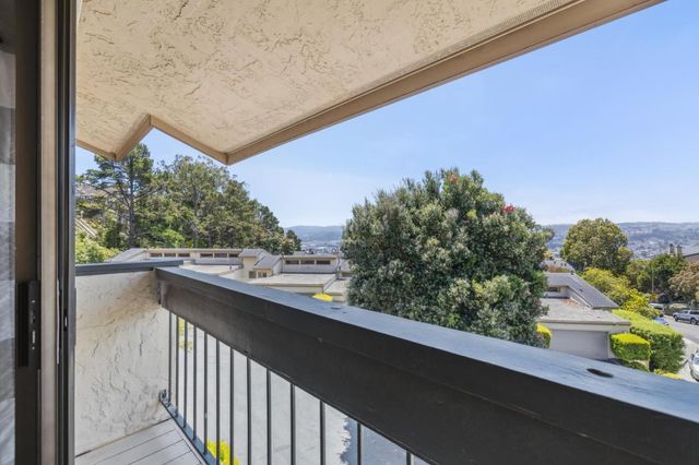 607 Stonegate, South San Francisco, CA 94080