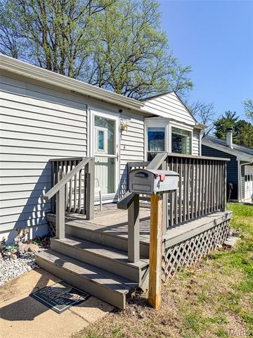4 Marlo Drive, Belleville, IL 62226