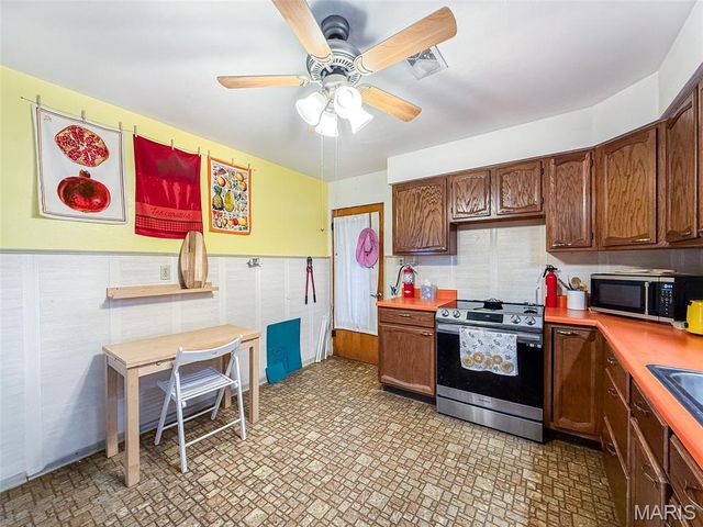 4 Marlo Drive, Belleville, IL 62226
