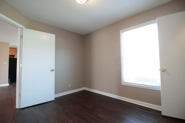 587 Joshua Dr, Clarksville, TN 37042