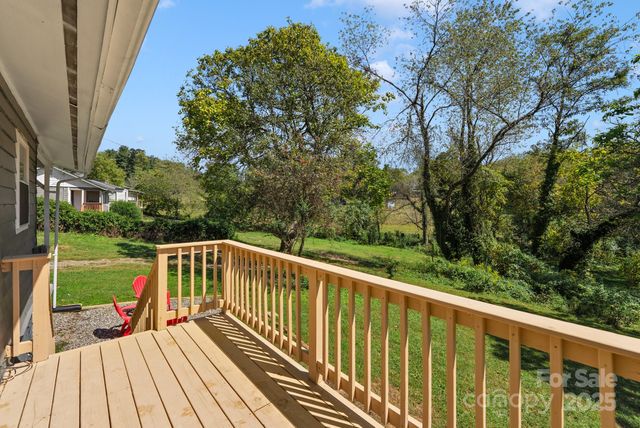 482 Gorman Bridge Road, Asheville, NC 28806