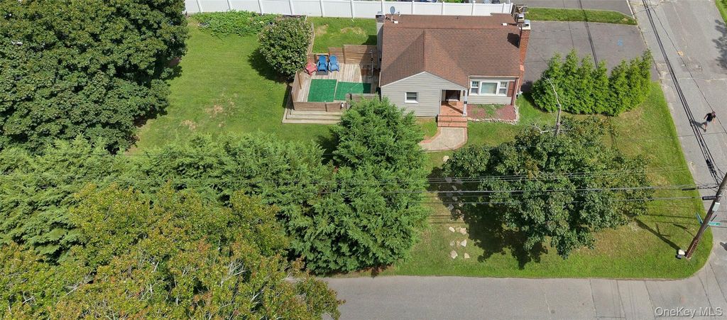 97 Corey Avenue, Blue Point, NY 11715 — photo 4