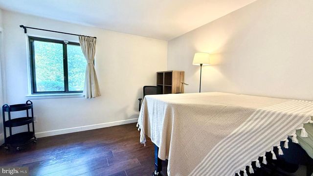 415 MEADOW WOODS LN, Lawrenceville, NJ 08648