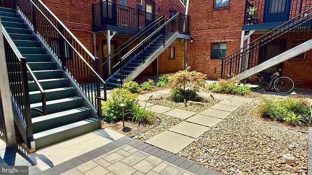 415 MEADOW WOODS LN, Lawrenceville, NJ 08648