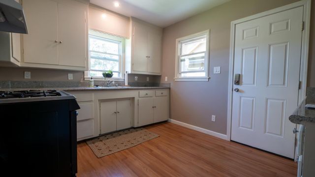 1851 W Harding Way, Stockton, CA 95203