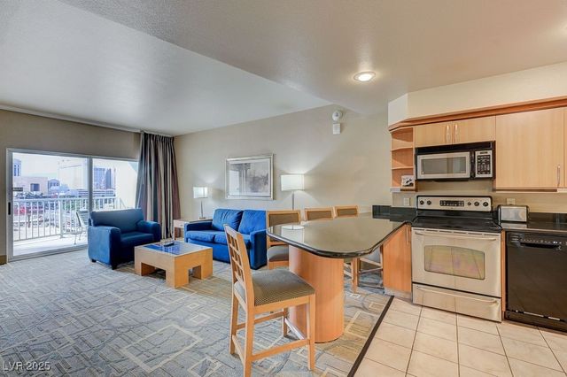 211 East Flamingo Road 601, Las Vegas, NV 89169