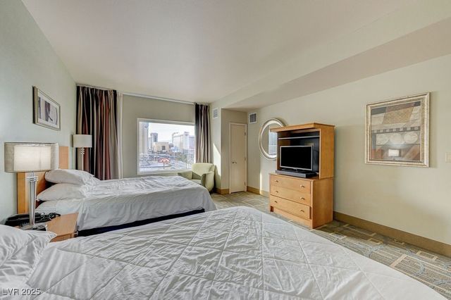 211 East Flamingo Road 601, Las Vegas, NV 89169