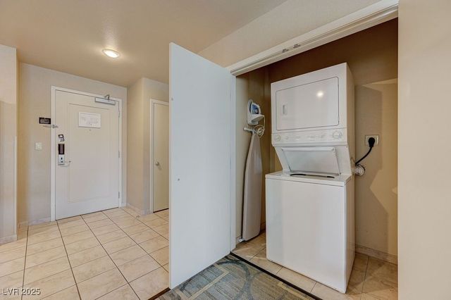 211 East Flamingo Road 601, Las Vegas, NV 89169