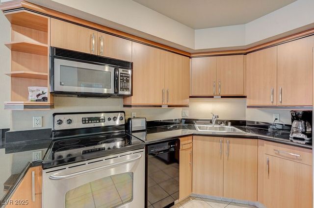 211 East Flamingo Road 601, Las Vegas, NV 89169