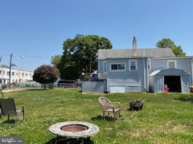 916 WALNUT ST, Burlington, NJ 08016