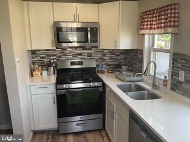 916 WALNUT ST, Burlington, NJ 08016