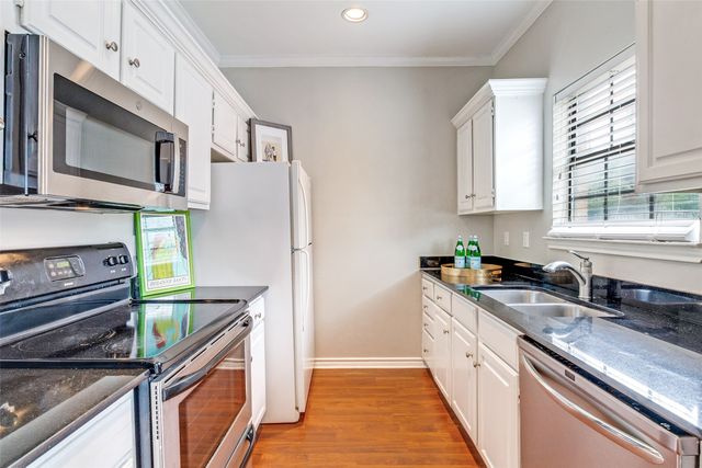 6002 Auburndale Avenue B, University Park, TX 75205