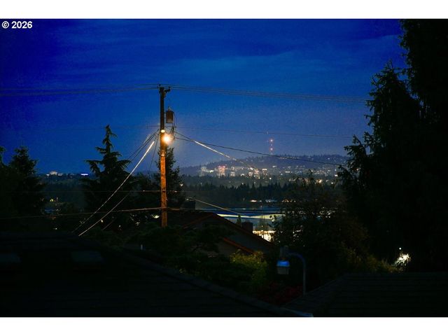 514 BEECH St, Vancouver, WA 98661