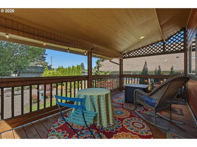 514 BEECH St, Vancouver, WA 98661
