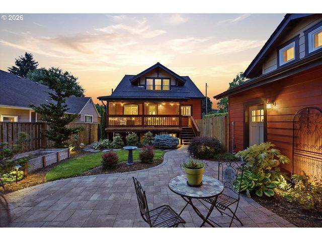 514 BEECH St, Vancouver, WA 98661