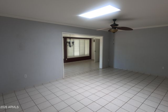 10222 W SNEAD Circle S, Sun City, AZ 85351