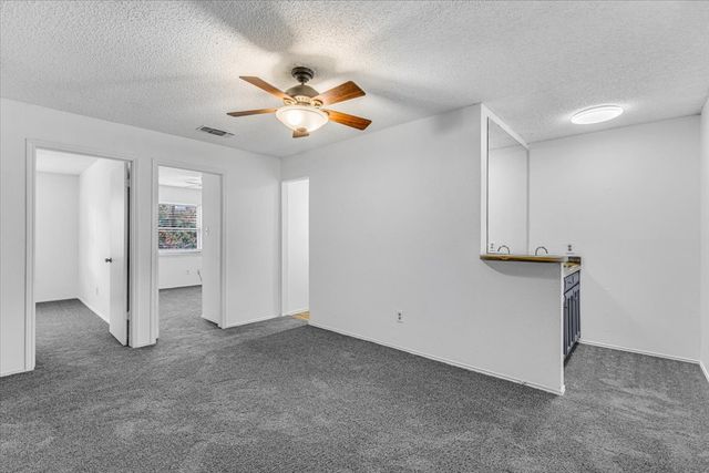 704 Matthews Court, Arlington, TX 76012