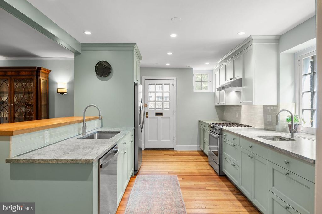 419 GATE LN, PHILADELPHIA, PA 19119 — photo 4