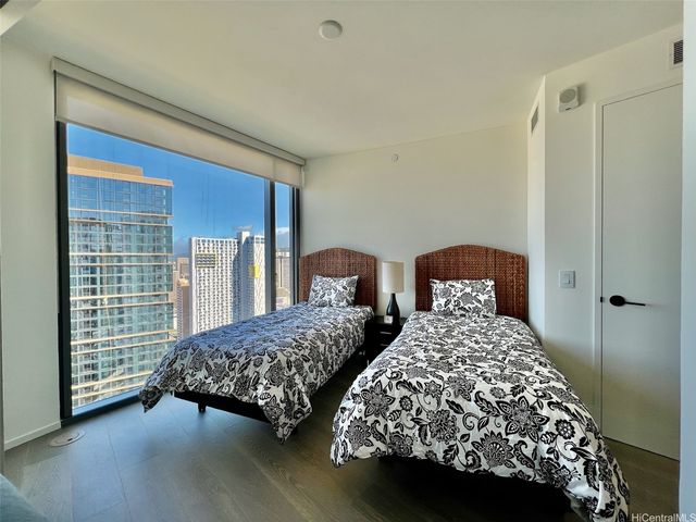 1000 Auahi Street 3403, Honolulu, HI 96814