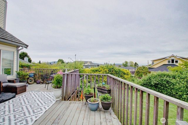 1711 25th H Court, Anacortes, WA 98221