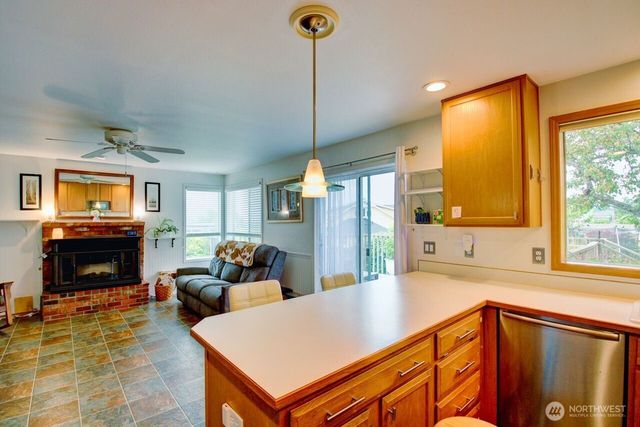 1711 25th H Court, Anacortes, WA 98221