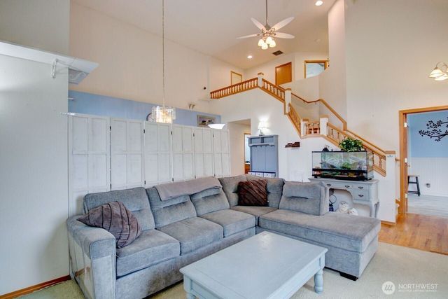1711 25th H Court, Anacortes, WA 98221