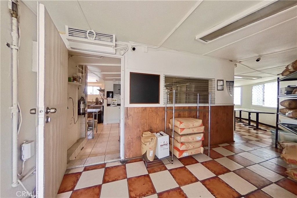 1547 Grande Vista Avenue SE, Los Angeles, CA 90023 — photo 3
