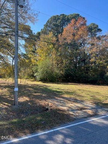 403 W Edwards Street, Princeton, NC 27569