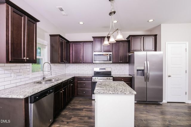 415 Crawford Parkway, Clayton, NC 27520