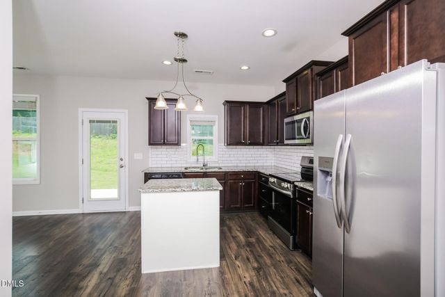 415 Crawford Parkway, Clayton, NC 27520