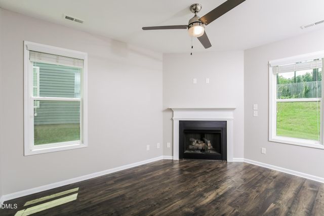 415 Crawford Parkway, Clayton, NC 27520