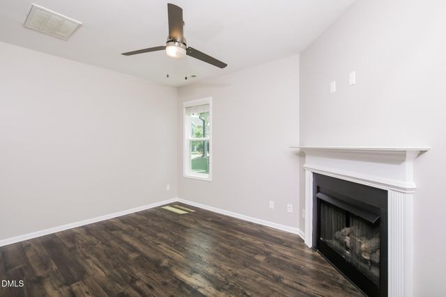415 Crawford Parkway, Clayton, NC 27520