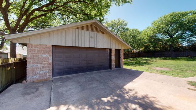 802 Amy CIR, Marble Falls, TX 78654