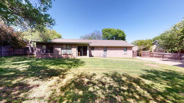 802 Amy CIR, Marble Falls, TX 78654