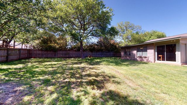802 Amy CIR, Marble Falls, TX 78654