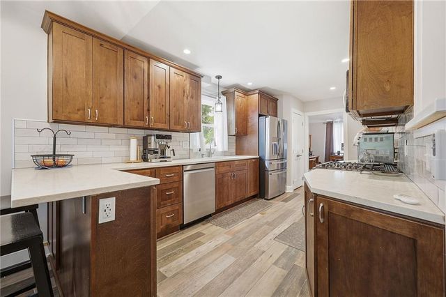 10283 Haskins Street, Lenexa, KS 66215