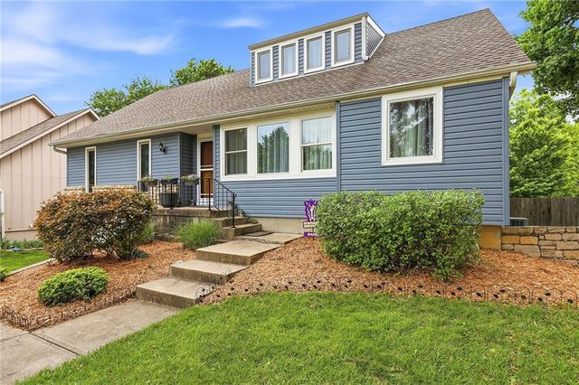 10283 Haskins Street, Lenexa, KS 66215