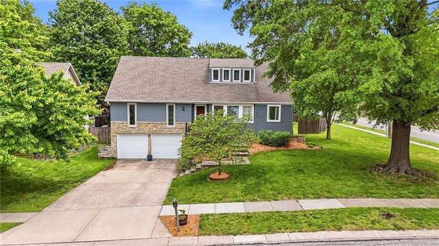 10283 Haskins Street, Lenexa, KS 66215
