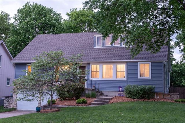 10283 Haskins Street, Lenexa, KS 66215
